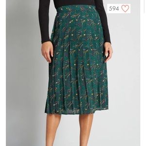 ModCloth Pleated Skirt 1x